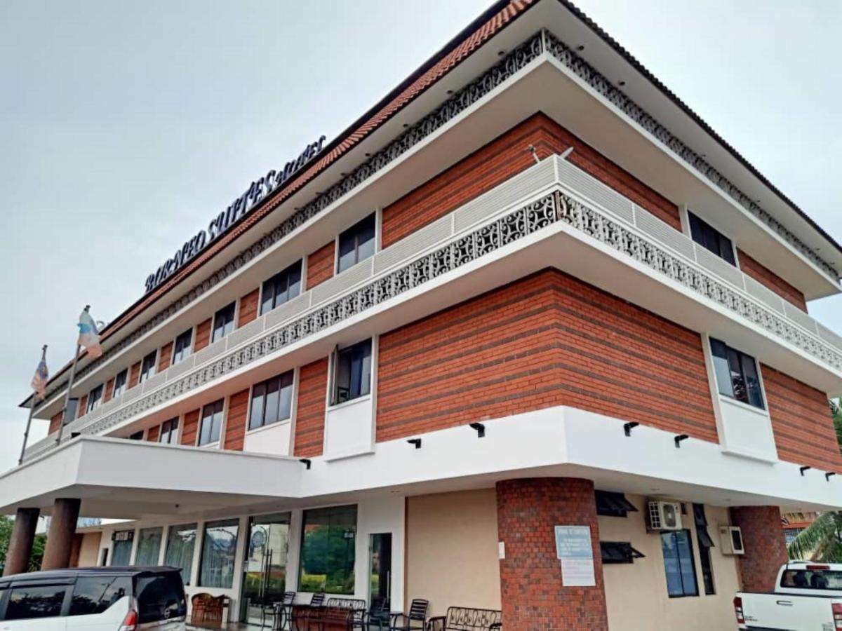 OYO 90464 Borneo Suites Hotel Kota Kinabalu Exterior foto